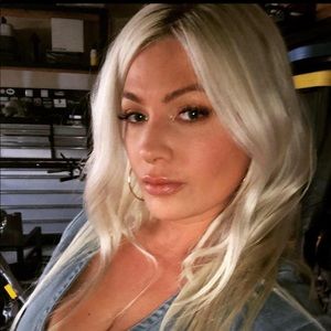 Meet your Posher, Vanessa